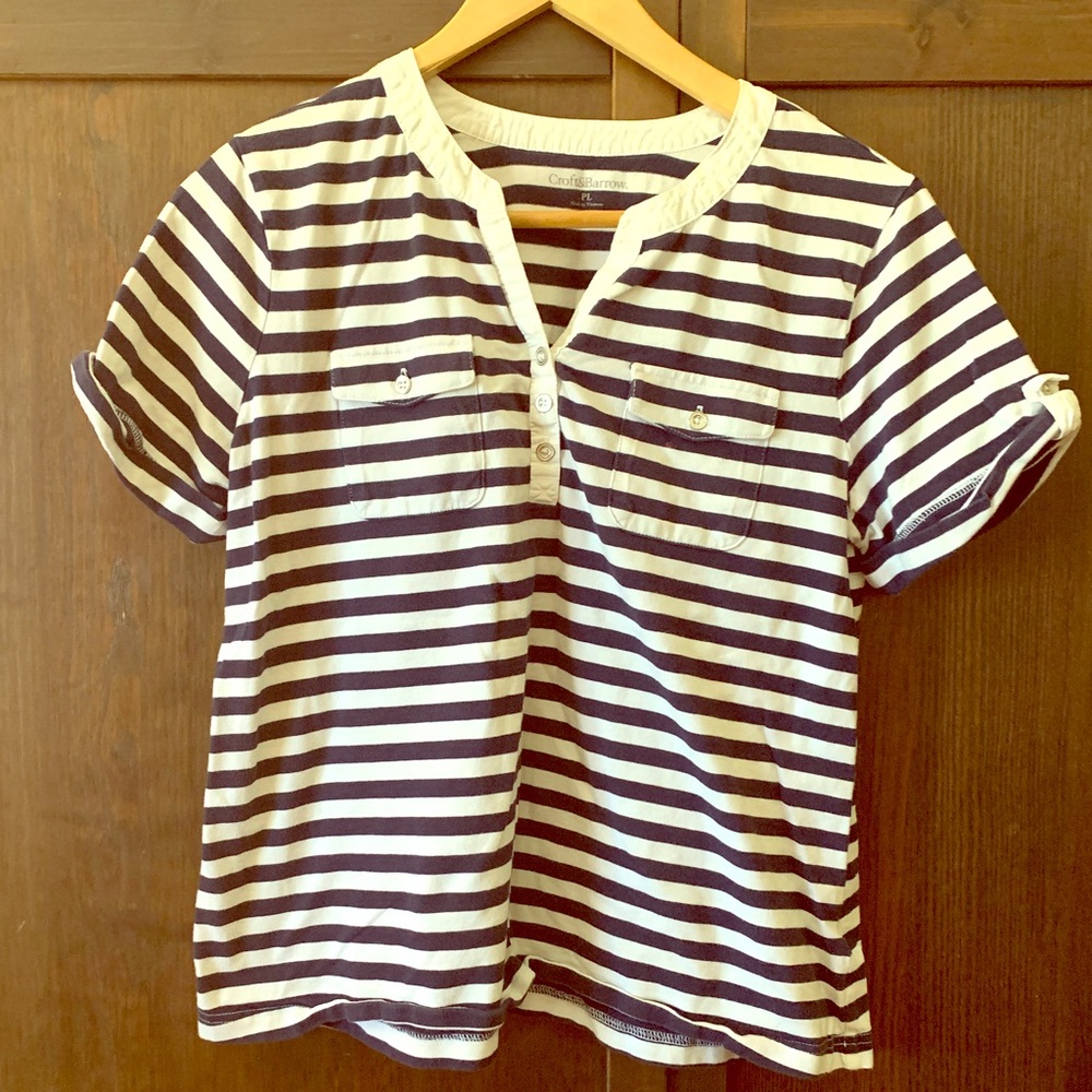 Short sleeve navy stripe shirt